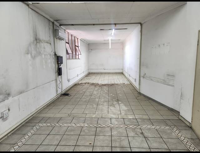 450M² WAREHOUSE TO LET IN WADEVILLE
